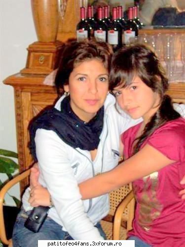 Family - Poze...cu ea si familia ei aici cu mama ei - Brenda Asnicar