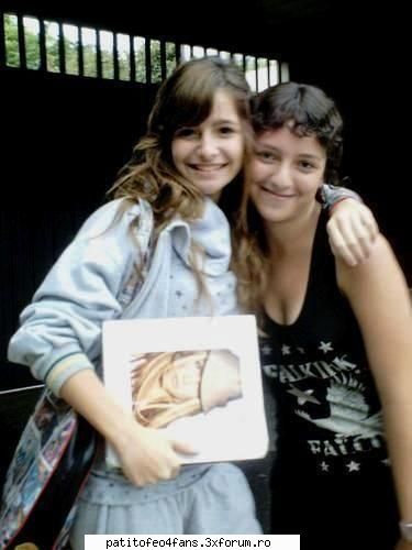 Fans - kitty - Brenda Asnicar