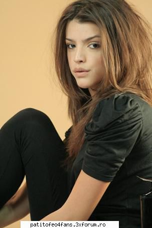 POZE - Emma - Calu Rivero