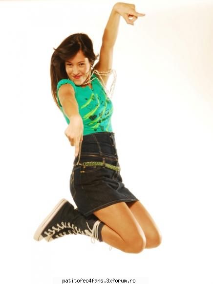 POZE - kitty - Nicole Luis