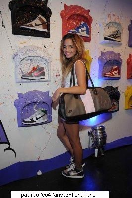 Poze - kitty - Brenda Asnicar