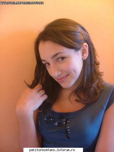 Poze - kitty - Thelma Fardin